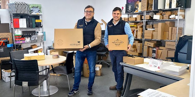 Oficina técnica para fabricación de cajas de cartón